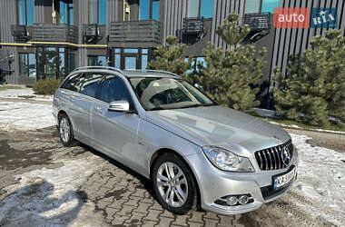 Універсал Mercedes-Benz C-Class 2011 в 