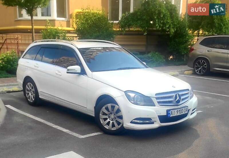 Універсал Mercedes-Benz C-Class 2013 в Софіївській Борщагівці