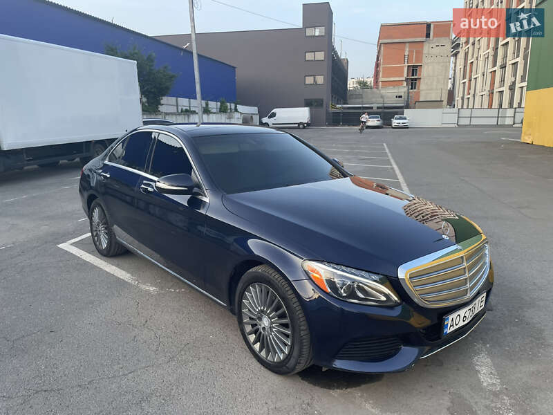 Седан Mercedes-Benz C-Class 2015 в Ужгороді