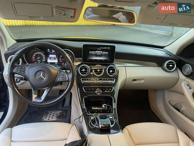 Седан Mercedes-Benz C-Class 2015 в Ужгороді