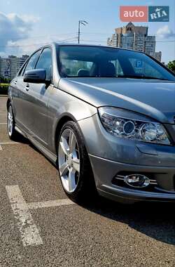 Седан Mercedes-Benz C-Class 2011 в 