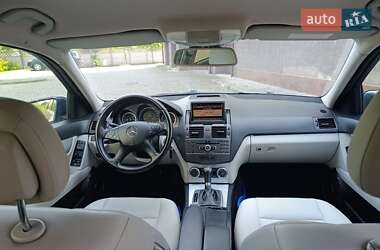 Универсал Mercedes-Benz C-Class 2010 в 