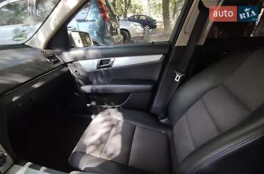 Универсал Mercedes-Benz C-Class 2010 в 