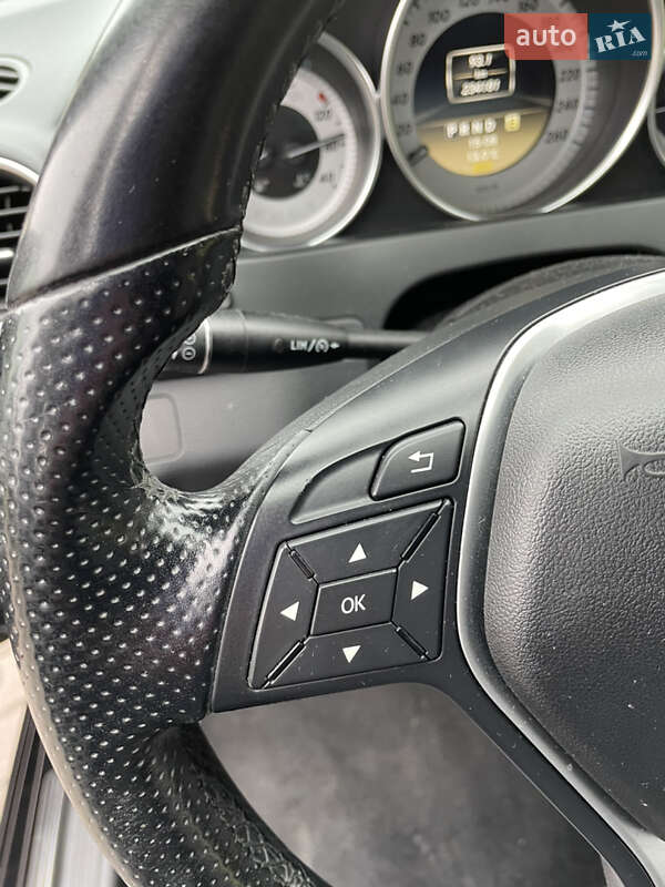 Седан Mercedes-Benz C-Class 2012 в Бродах фото 27 Седан Mercedes-Benz C-Class 2012 в Бродах