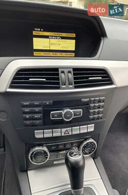 Седан Mercedes-Benz C-Class 2012 в 