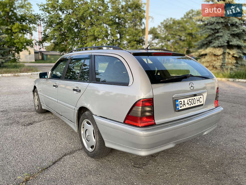 Универсал Mercedes-Benz C-Class 2000 в Кропивницком