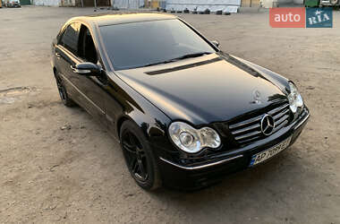 Седан Mercedes-Benz C-Class 2003 в Запоріжжі