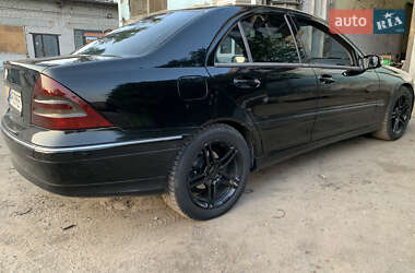 Седан Mercedes-Benz C-Class 2003 в 