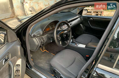 Седан Mercedes-Benz C-Class 2003 в 