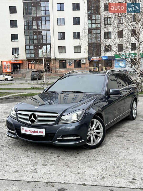 Mercedes-Benz C-Class 2012