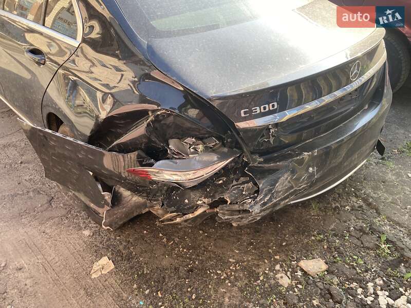 Седан Mercedes-Benz C-Class 2015 в Києві