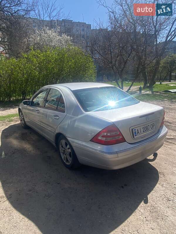 Седан Mercedes-Benz C-Class 2001 в Білій Церкві