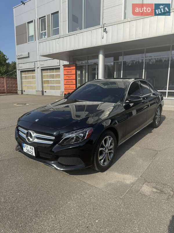 Седан Mercedes-Benz C-Class 2016 в Киеве