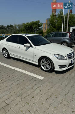 Седан Mercedes-Benz C-Class 2011 в 