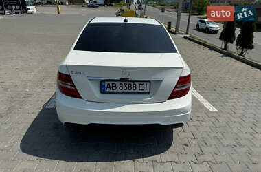 Седан Mercedes-Benz C-Class 2011 в 