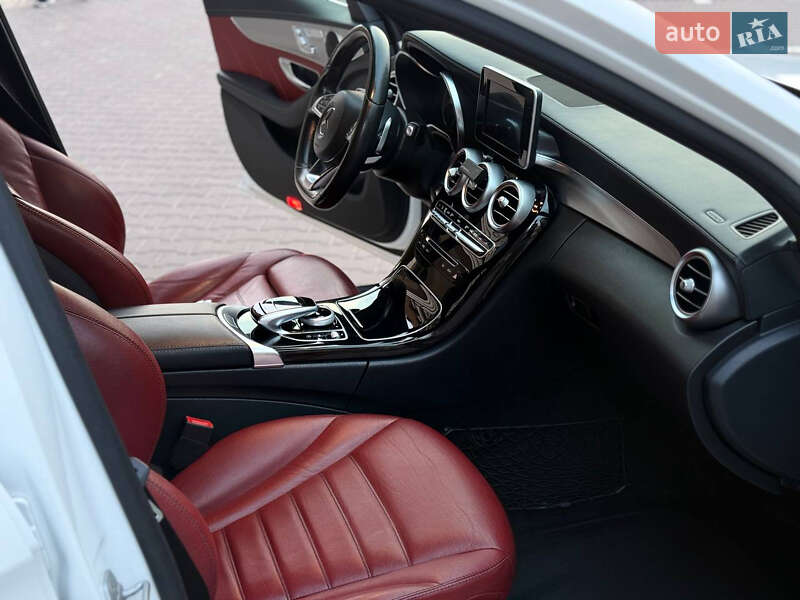 Седан Mercedes-Benz C-Class 2014 в Киеве