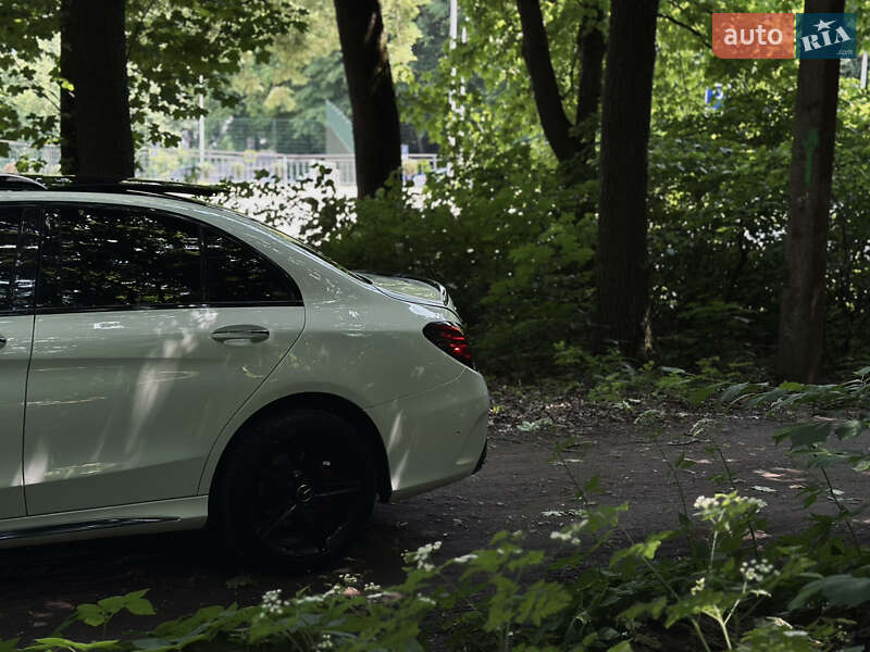 Седан Mercedes-Benz C-Class 2015 в Тернополе