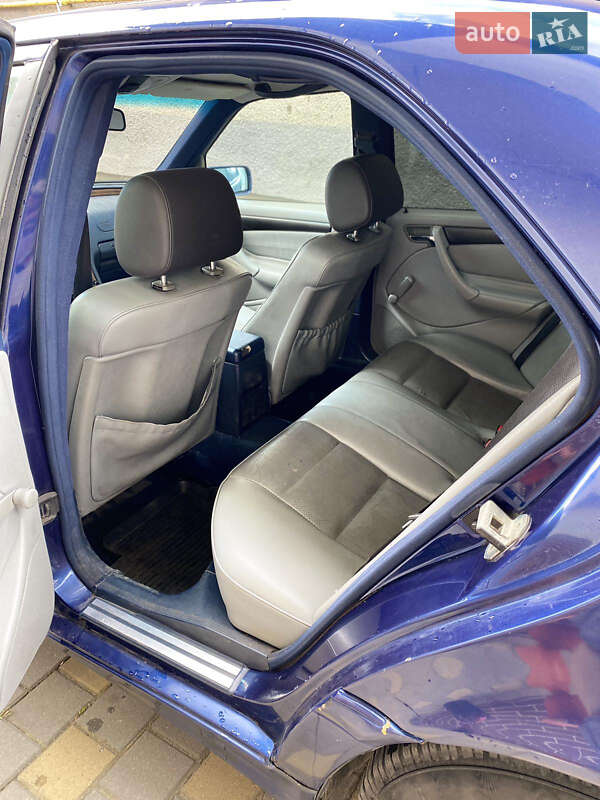 Седан Mercedes-Benz C-Class 1998 в Іршаві