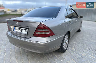 Седан Mercedes-Benz C-Class 2003 в 