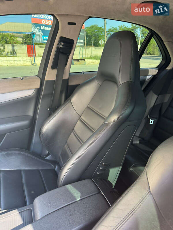 Седан Mercedes-Benz C-Class 2008 в Днепре