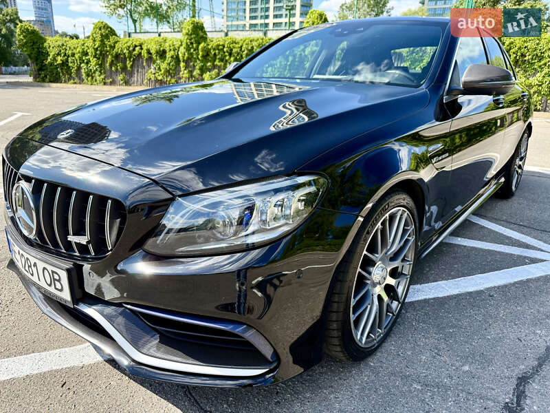 Седан Mercedes-Benz C-Class 2019 в Днепре