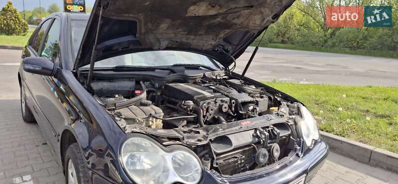 Седан Mercedes-Benz C-Class 2003 в Ивано-Франковске