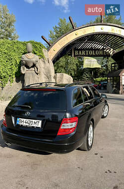 Универсал Mercedes-Benz C-Class 2010 в 