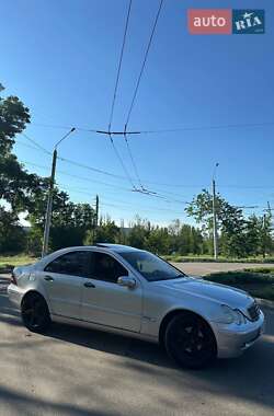 Седан Mercedes-Benz C-Class 2001 в 