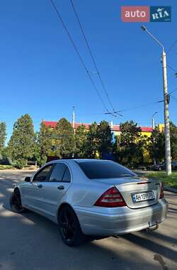 Седан Mercedes-Benz C-Class 2001 в 