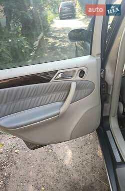 Седан Mercedes-Benz C-Class 2005 в Белой Церкви