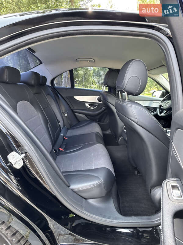 Седан Mercedes-Benz C-Class 2015 в Києві