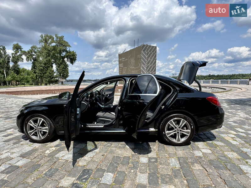 Седан Mercedes-Benz C-Class 2015 в Києві
