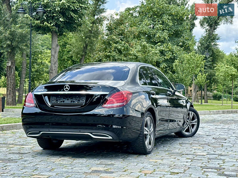 Седан Mercedes-Benz C-Class 2015 в Києві