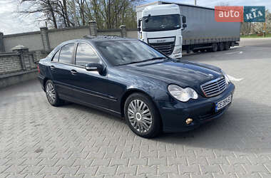 Седан Mercedes-Benz C-Class 2004 в 