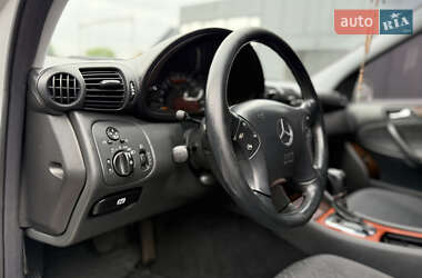 Седан Mercedes-Benz C-Class 2001 в 