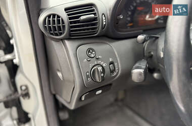 Седан Mercedes-Benz C-Class 2001 в 