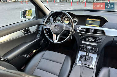 Седан Mercedes-Benz C-Class 2011 в 
