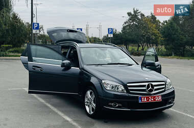Универсал Mercedes-Benz C-Class 2009 в 