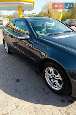 Купе Mercedes-Benz C-Class 2007 в 