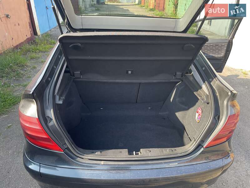 Купе Mercedes-Benz C-Class 2003 в Львове