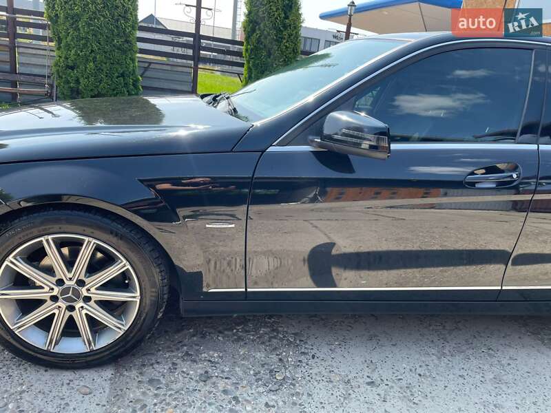 Седан Mercedes-Benz C-Class 2008 в Ужгороде