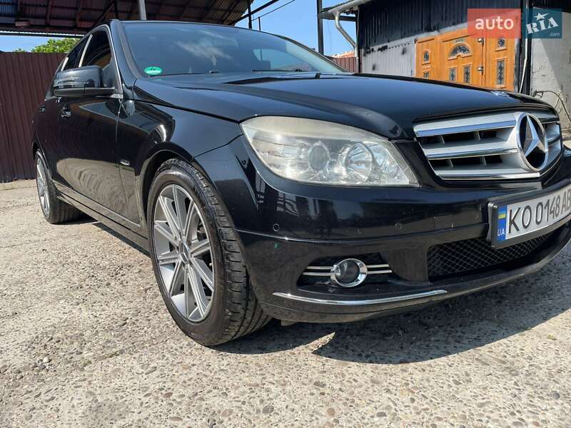 Седан Mercedes-Benz C-Class 2008 в Ужгороде
