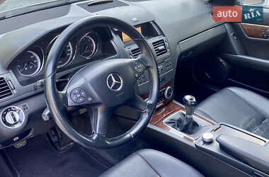 Седан Mercedes-Benz C-Class 2010 в 