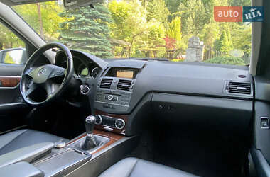 Седан Mercedes-Benz C-Class 2010 в 