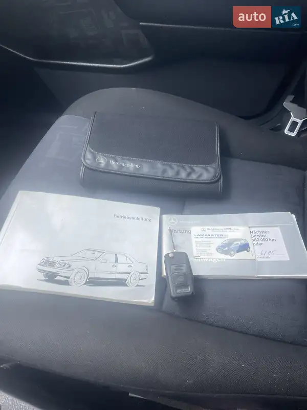 Седан Mercedes-Benz C-Class 1996 в Долині документ