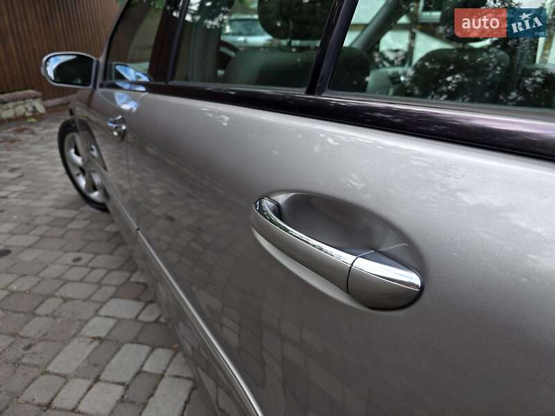 Седан Mercedes-Benz C-Class 2004 в Полтаве