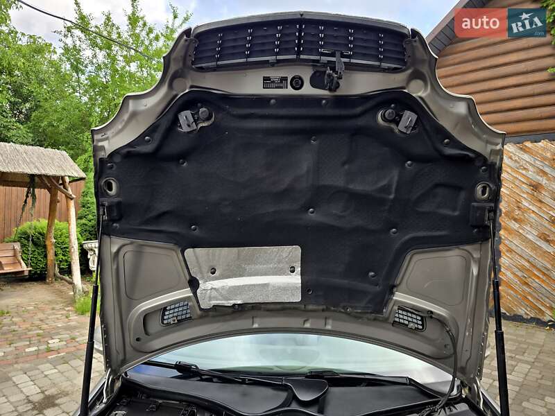 Седан Mercedes-Benz C-Class 2004 в Полтаве