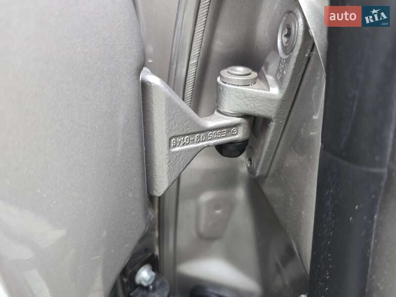 Седан Mercedes-Benz C-Class 2004 в Полтаве