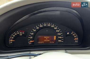 Седан Mercedes-Benz C-Class 2004 в 