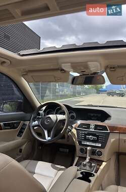 Седан Mercedes-Benz C-Class 2013 в 